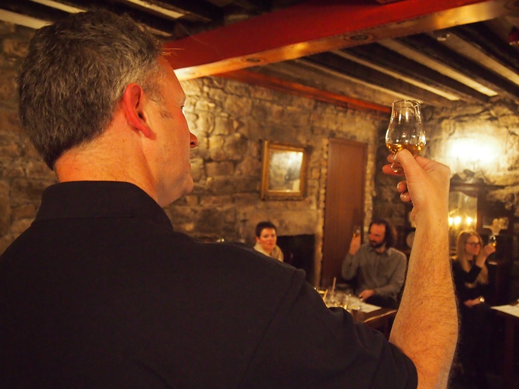 VISITE GUIDÉE & DÉGUSTATION DE WHISKY